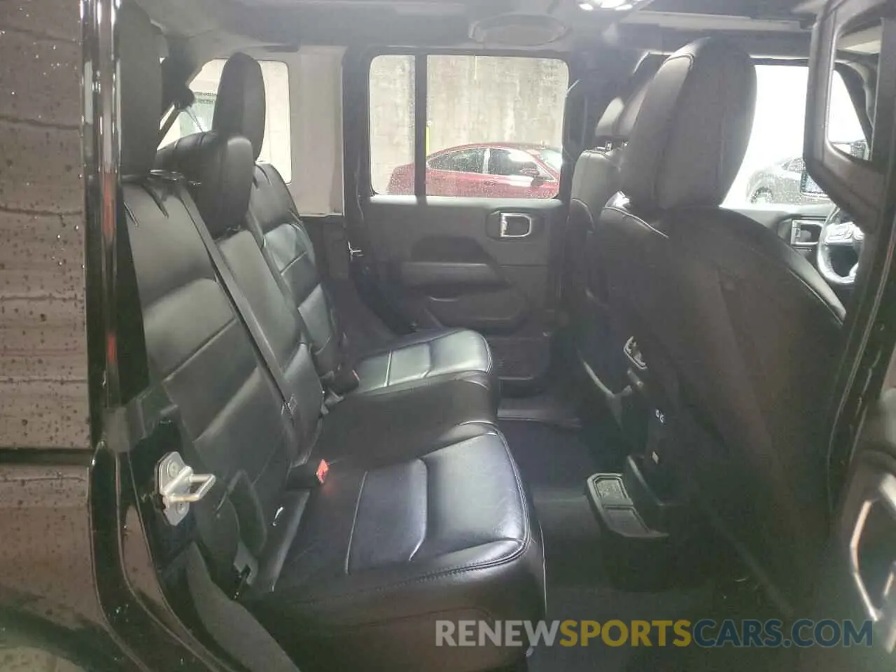 11 Photograph of a damaged car 1C4HJXEN8MW772617 JEEP WRANGLER 2021
