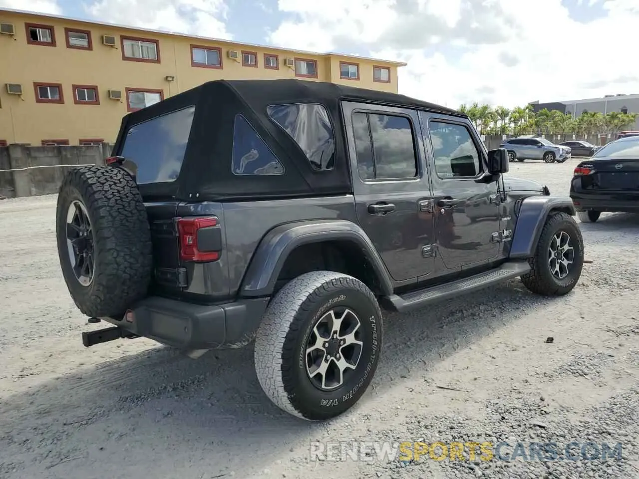 3 Photograph of a damaged car 1C4HJXEN9MW574788 JEEP WRANGLER 2021