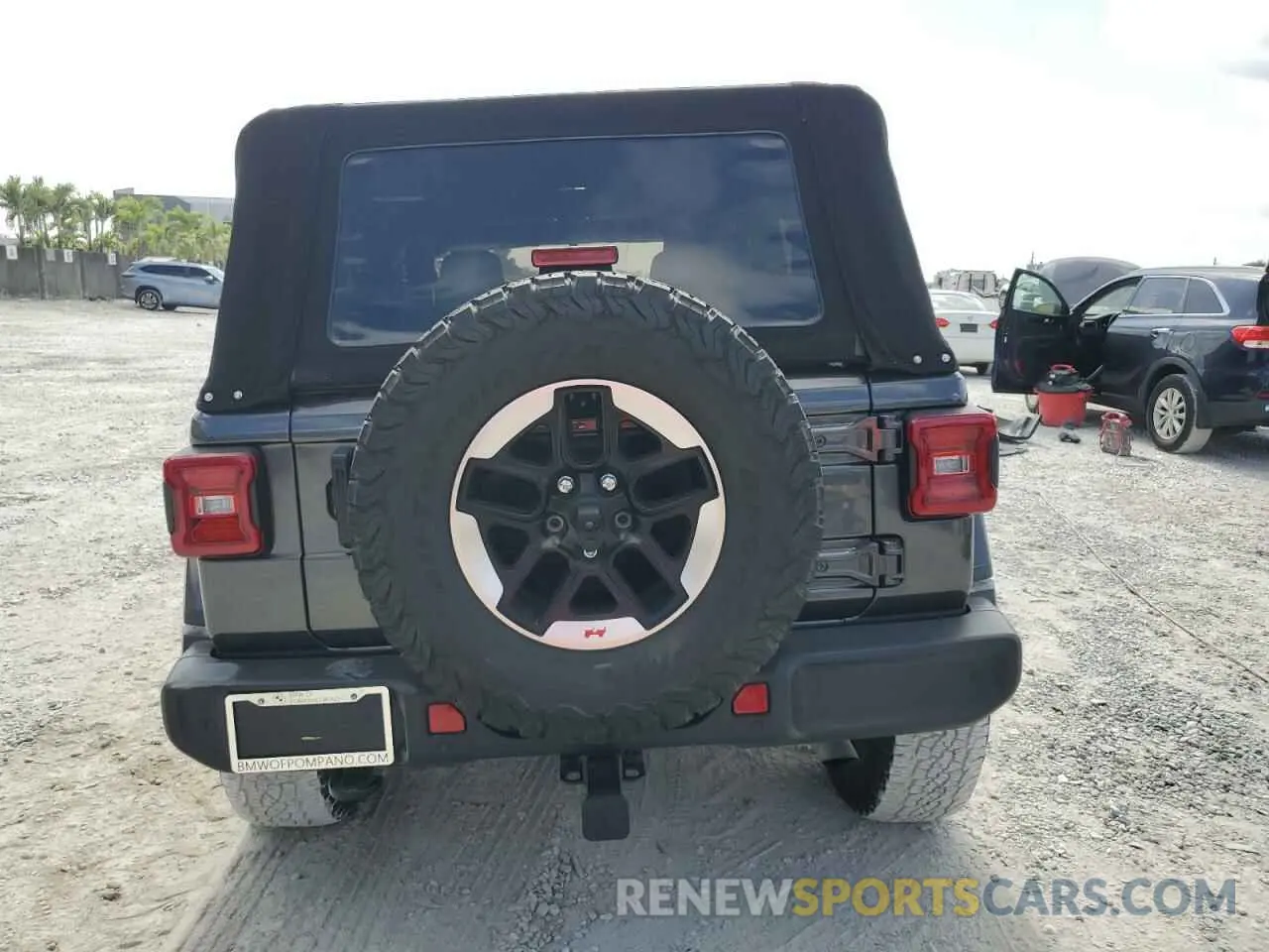 6 Photograph of a damaged car 1C4HJXEN9MW574788 JEEP WRANGLER 2021