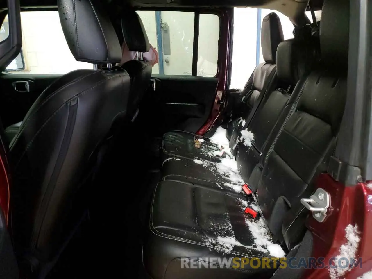 11 Photograph of a damaged car 1C4HJXENXMW608575 JEEP WRANGLER 2021