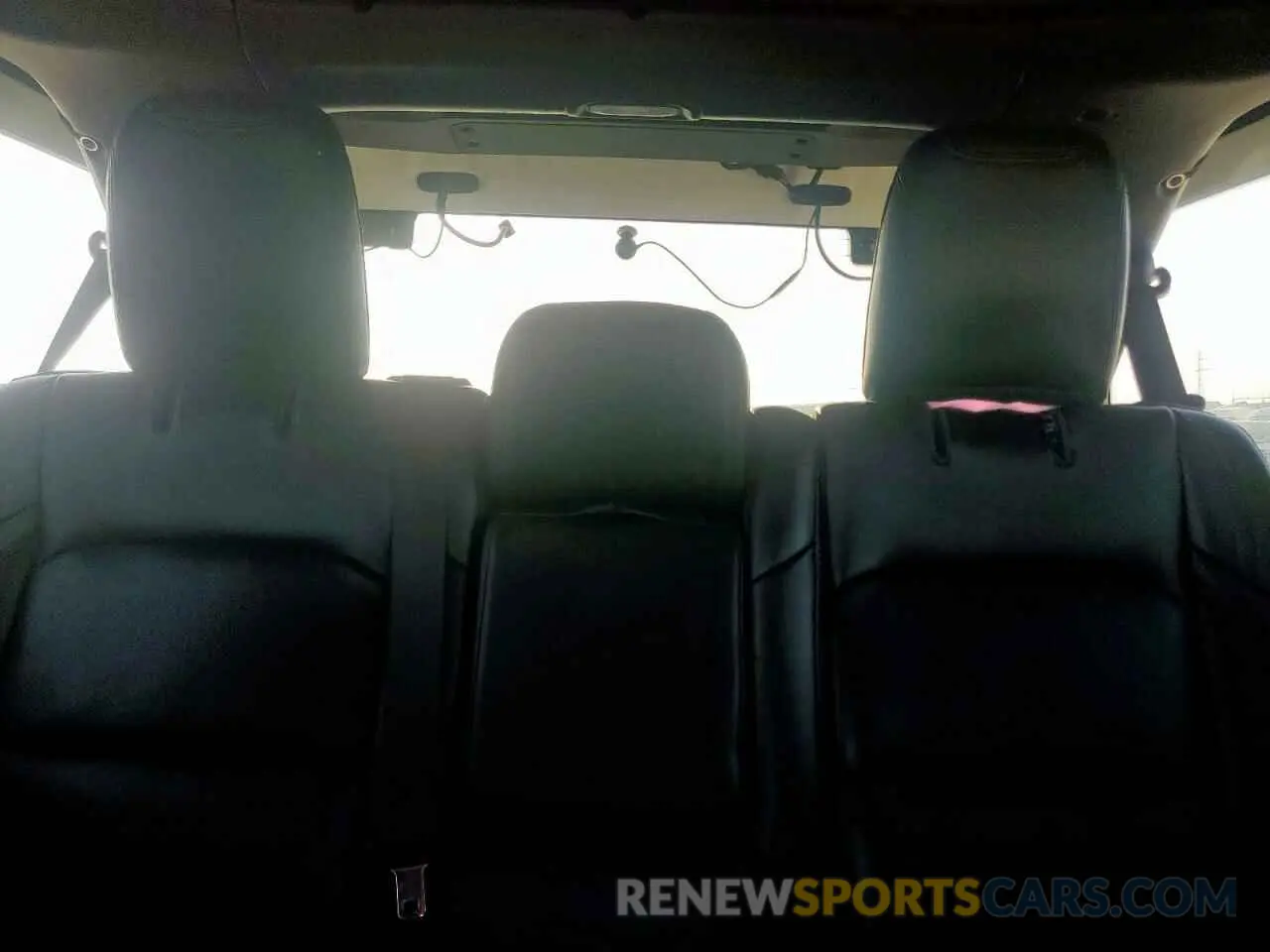 10 Photograph of a damaged car 1C4HJXFG0MW616829 JEEP WRANGLER 2021