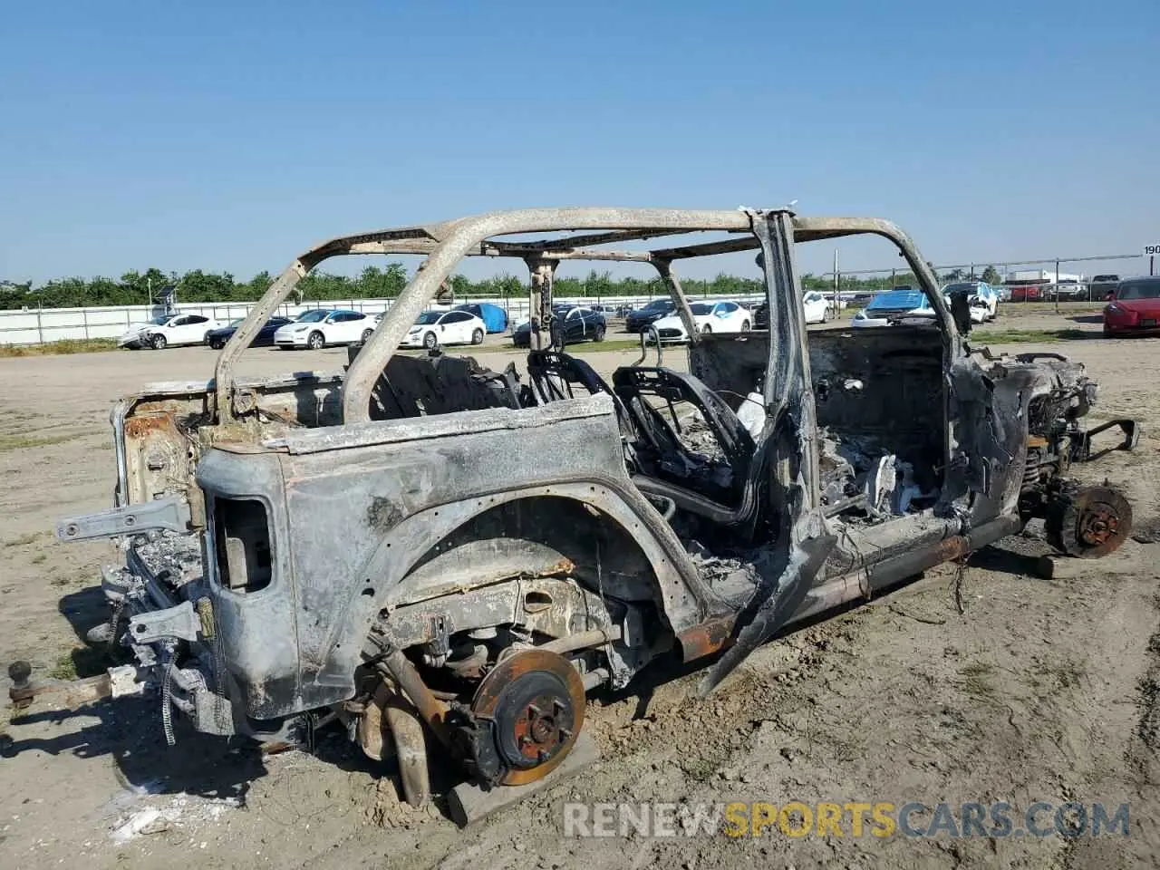 3 Photograph of a damaged car 1C4HJXFN1MW744432 JEEP WRANGLER 2021