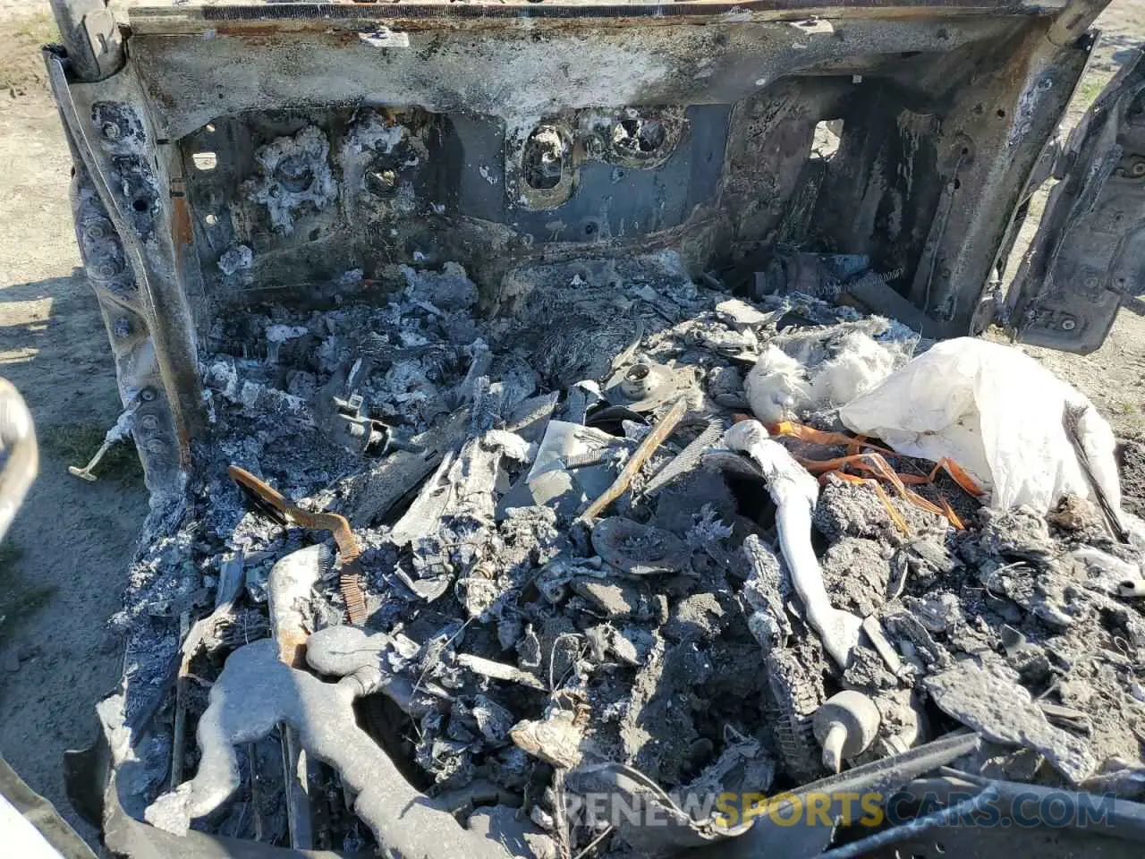 8 Photograph of a damaged car 1C4HJXFN1MW744432 JEEP WRANGLER 2021