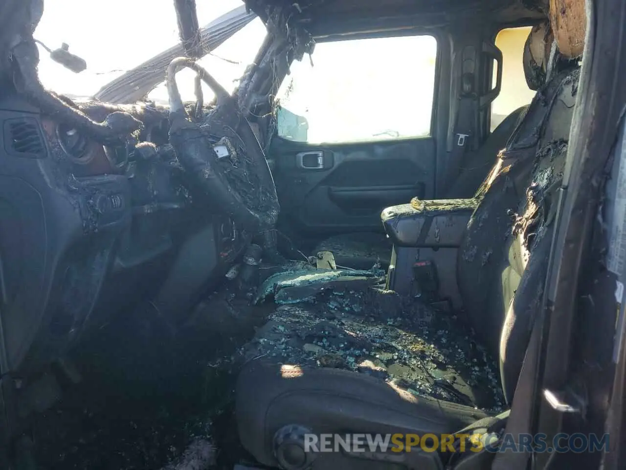 7 Photograph of a damaged car 1C4HJXFN5MW513999 JEEP WRANGLER 2021