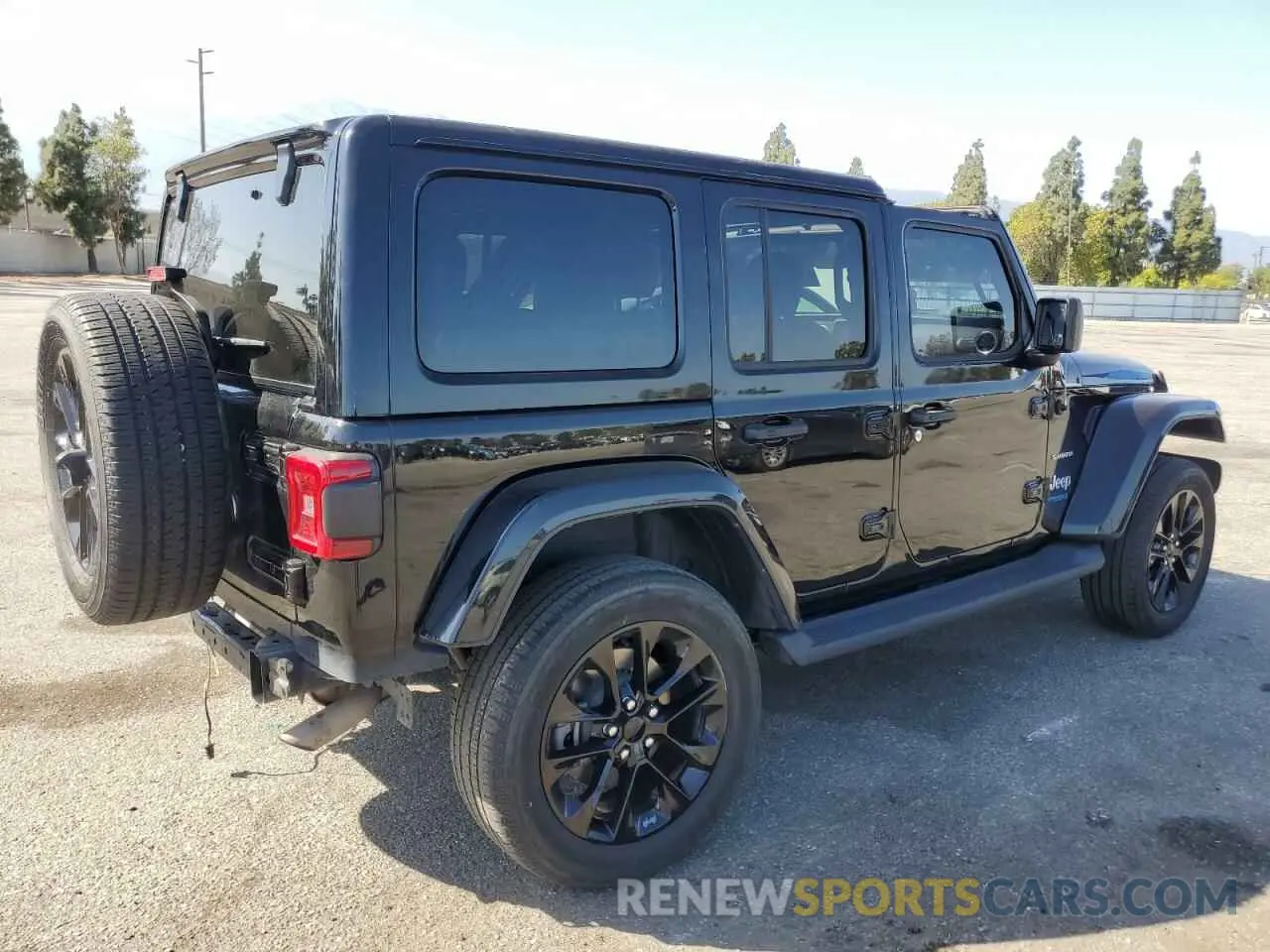 3 Photograph of a damaged car 1C4JJXP63MW773410 JEEP WRANGLER 2021