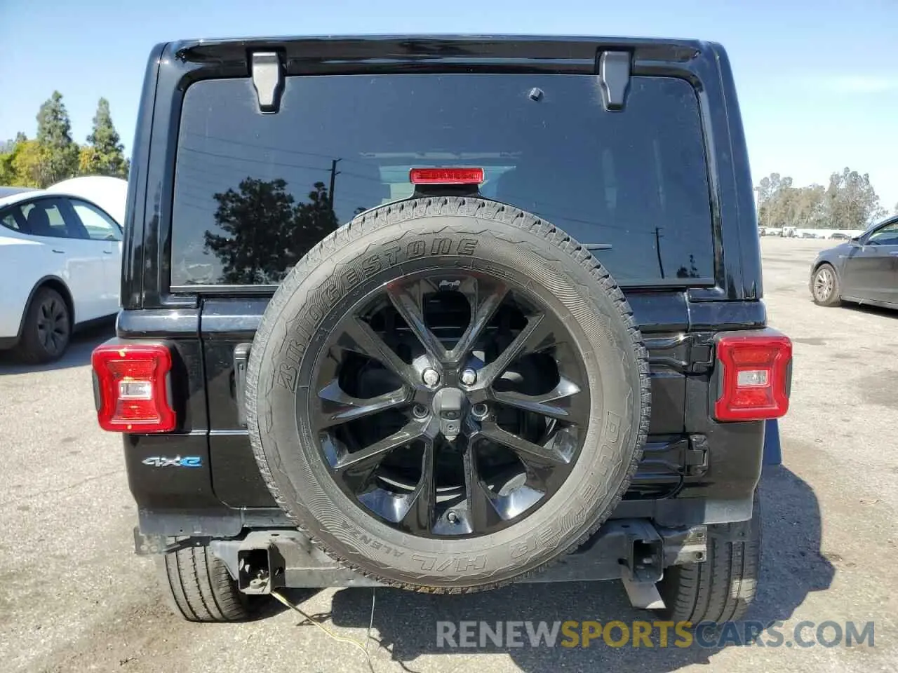 6 Photograph of a damaged car 1C4JJXP63MW773410 JEEP WRANGLER 2021