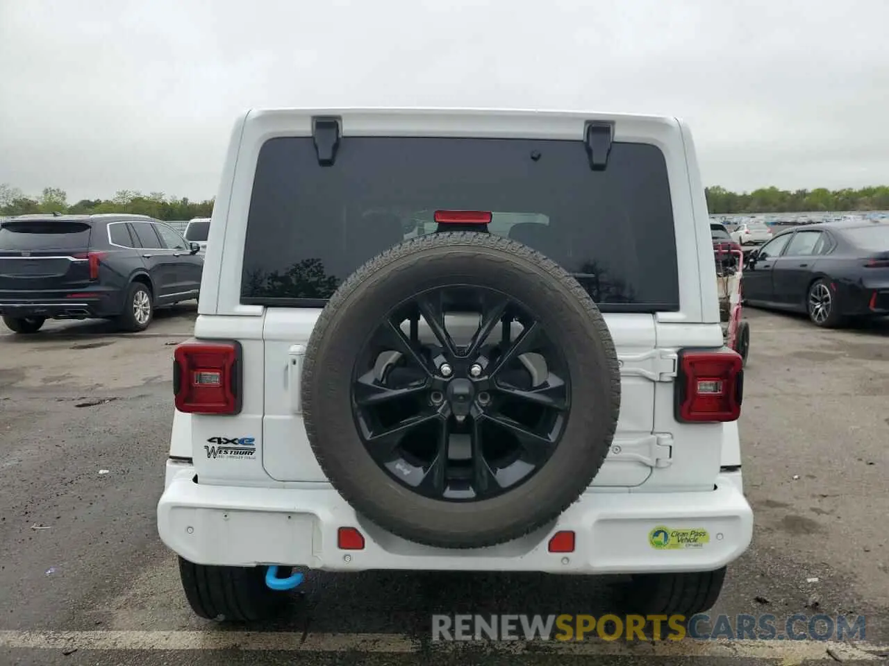 6 Photograph of a damaged car 1C4JJXP6XMW674874 JEEP WRANGLER 2021