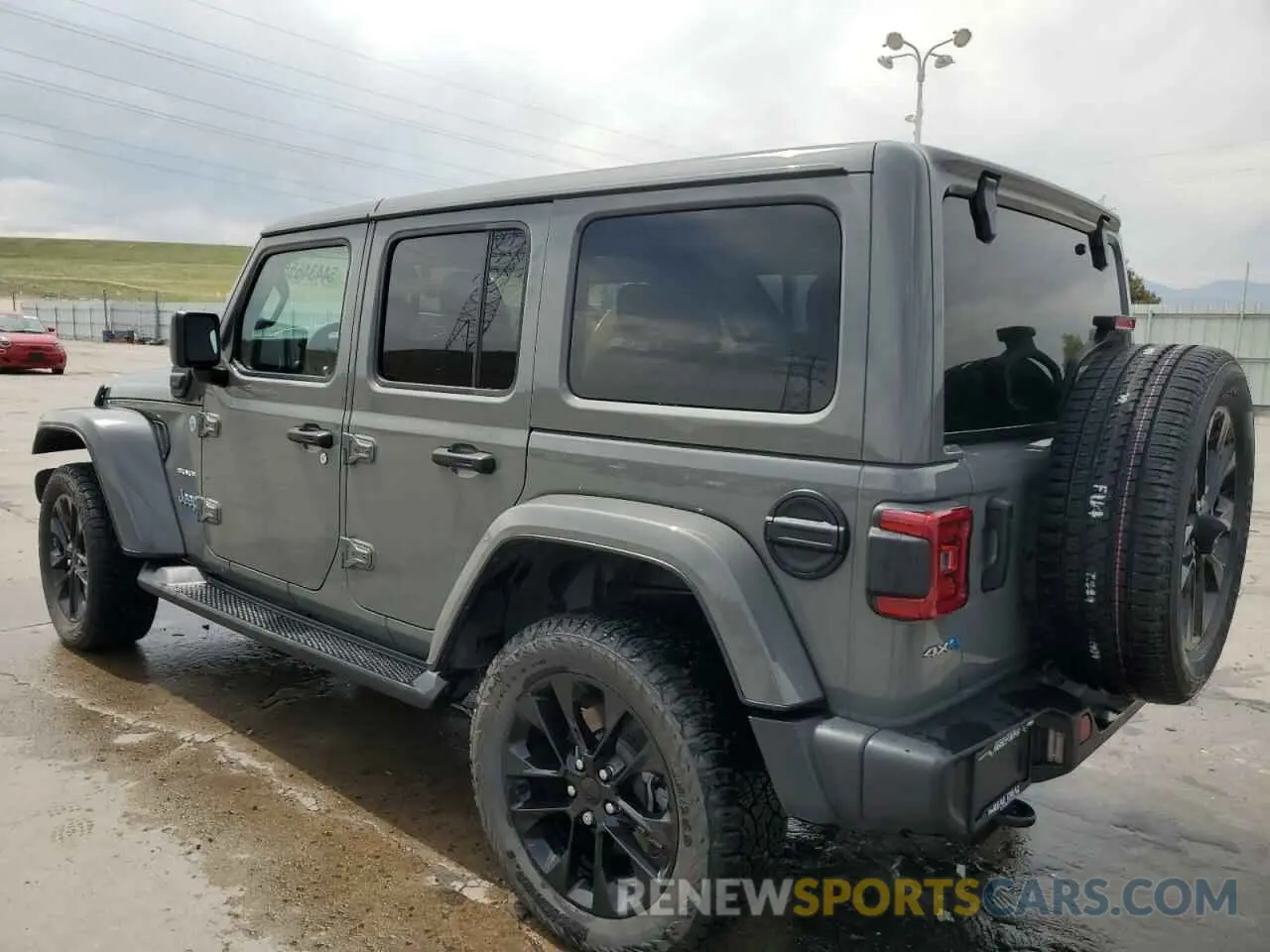 2 Photograph of a damaged car 1C4JJXP6XMW809741 JEEP WRANGLER 2021