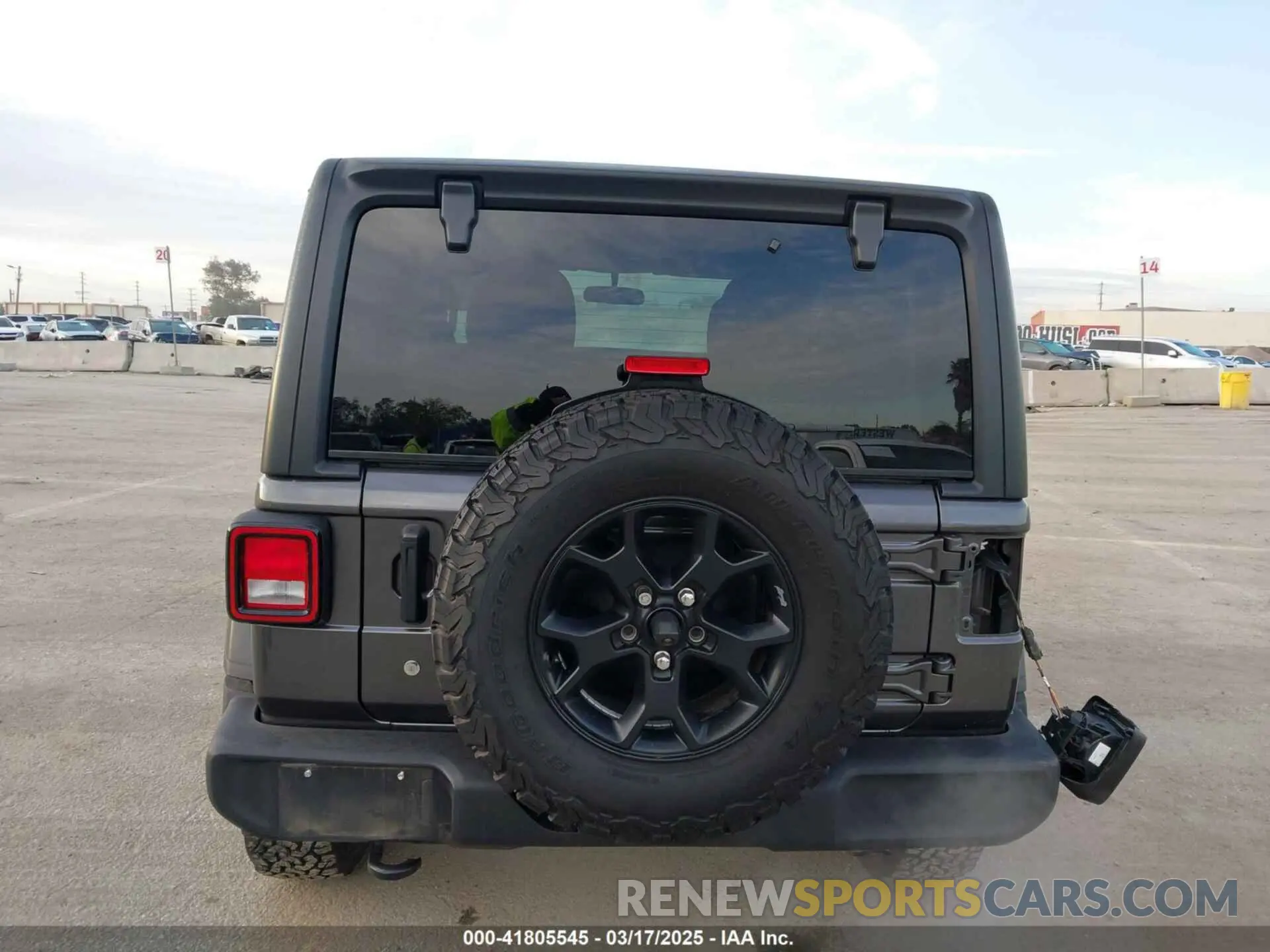 16 Photograph of a damaged car 1C4GJXAGXNW258207 JEEP WRANGLER 2022
