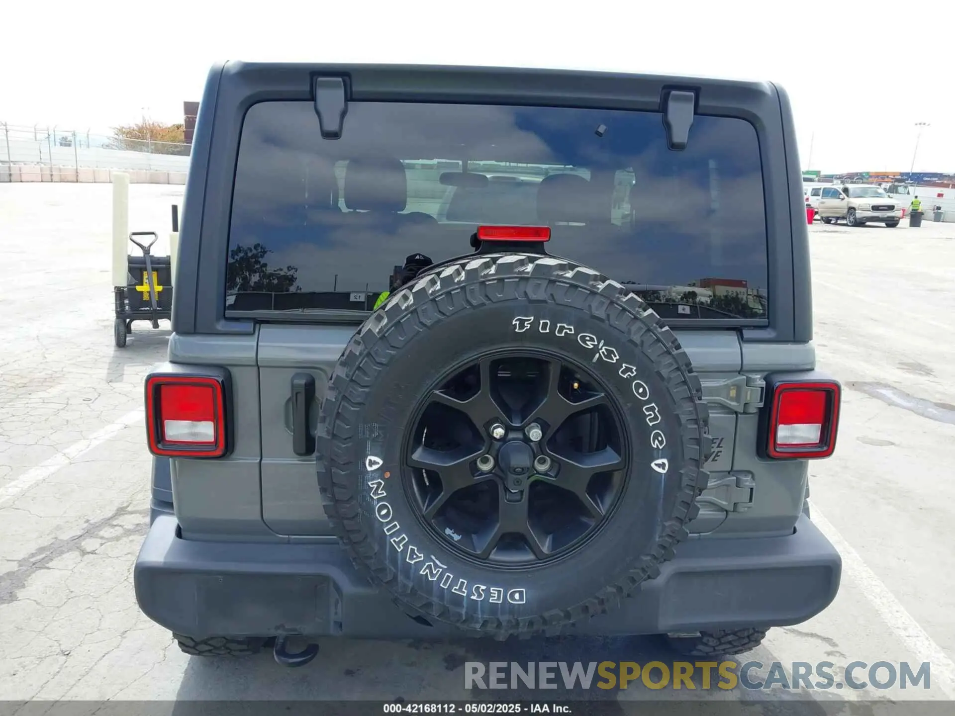 17 Photograph of a damaged car 1C4GJXAN2NW176325 JEEP WRANGLER 2022