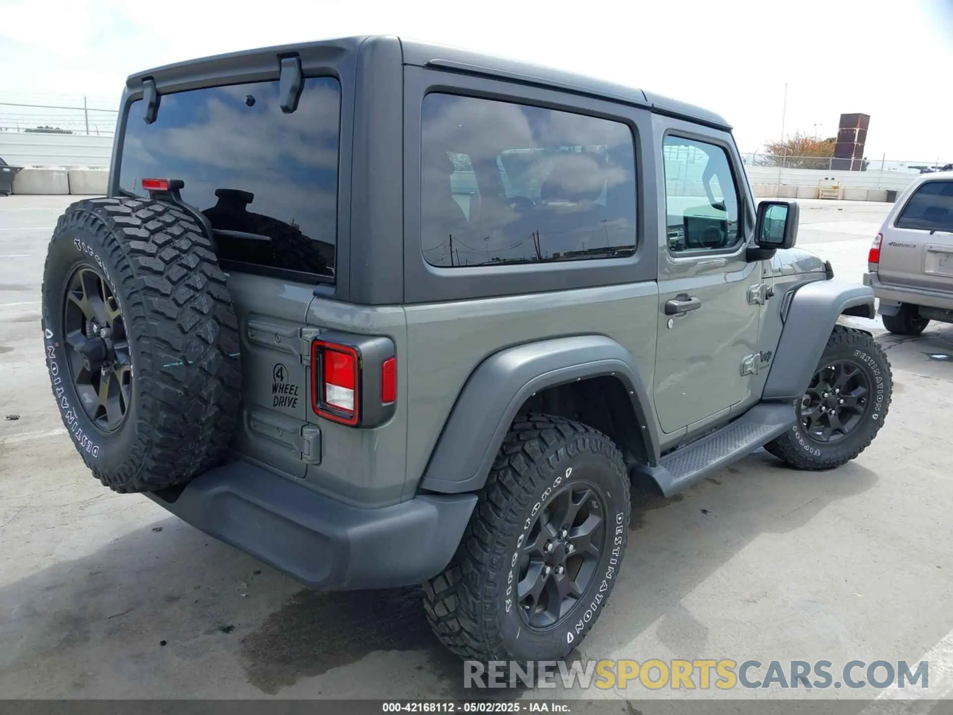 4 Photograph of a damaged car 1C4GJXAN2NW176325 JEEP WRANGLER 2022