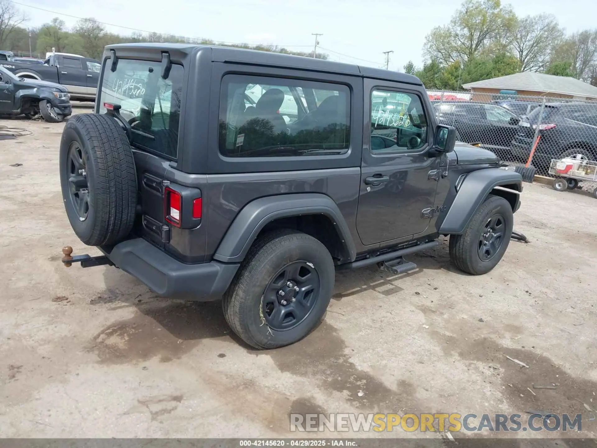 4 Photograph of a damaged car 1C4GJXAN8NW223101 JEEP WRANGLER 2022
