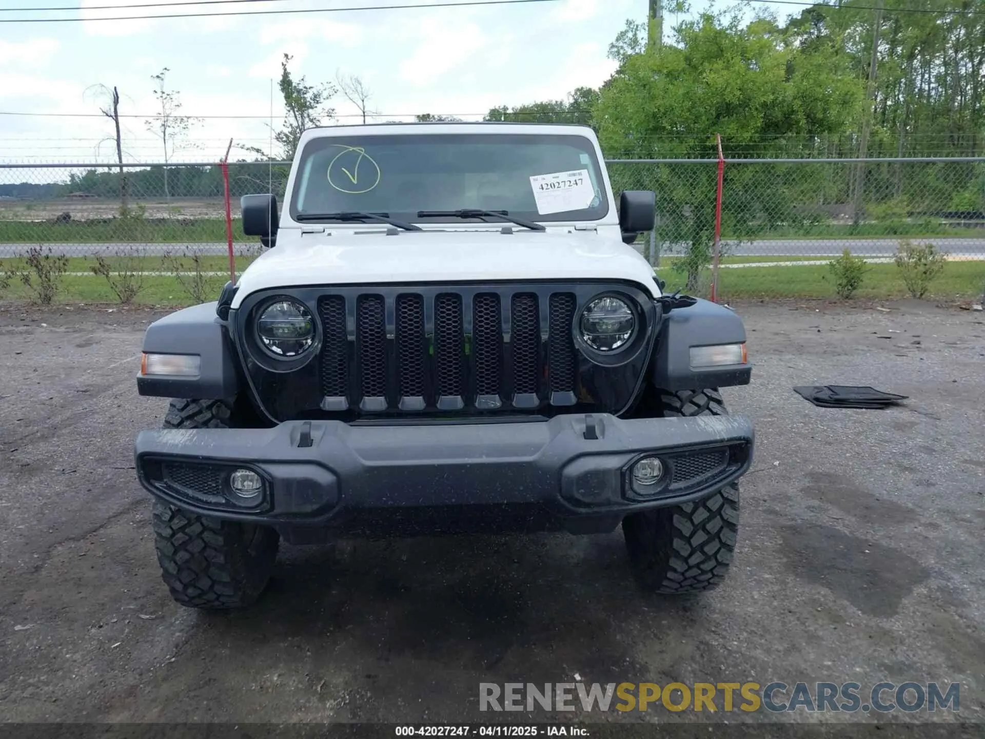 11 Photograph of a damaged car 1C4GJXAN9NW124190 JEEP WRANGLER 2022