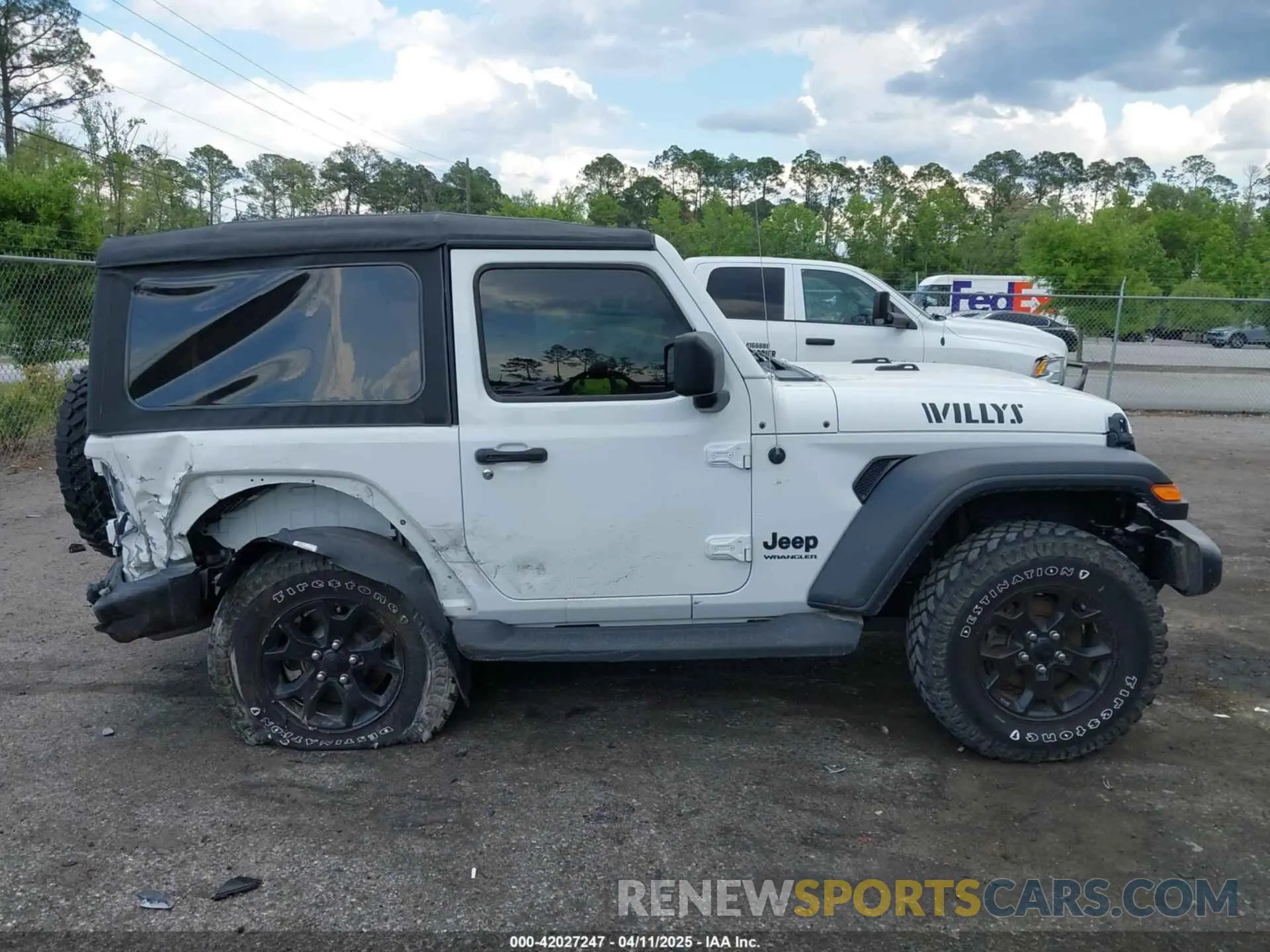 12 Photograph of a damaged car 1C4GJXAN9NW124190 JEEP WRANGLER 2022