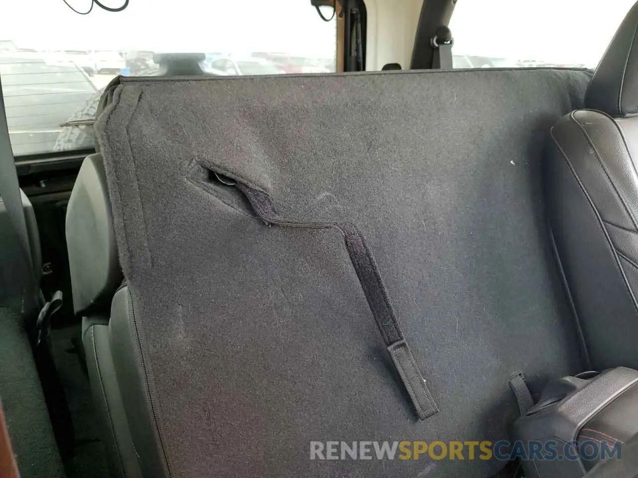 10 Photograph of a damaged car 1C4HJXCN0NW175899 JEEP WRANGLER 2022