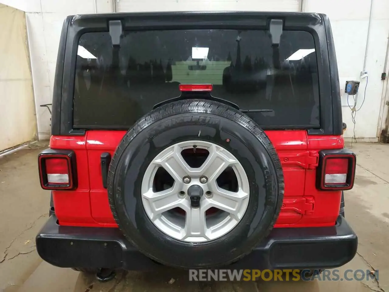 6 Photograph of a damaged car 1C4HJXDG2NW152124 JEEP WRANGLER 2022