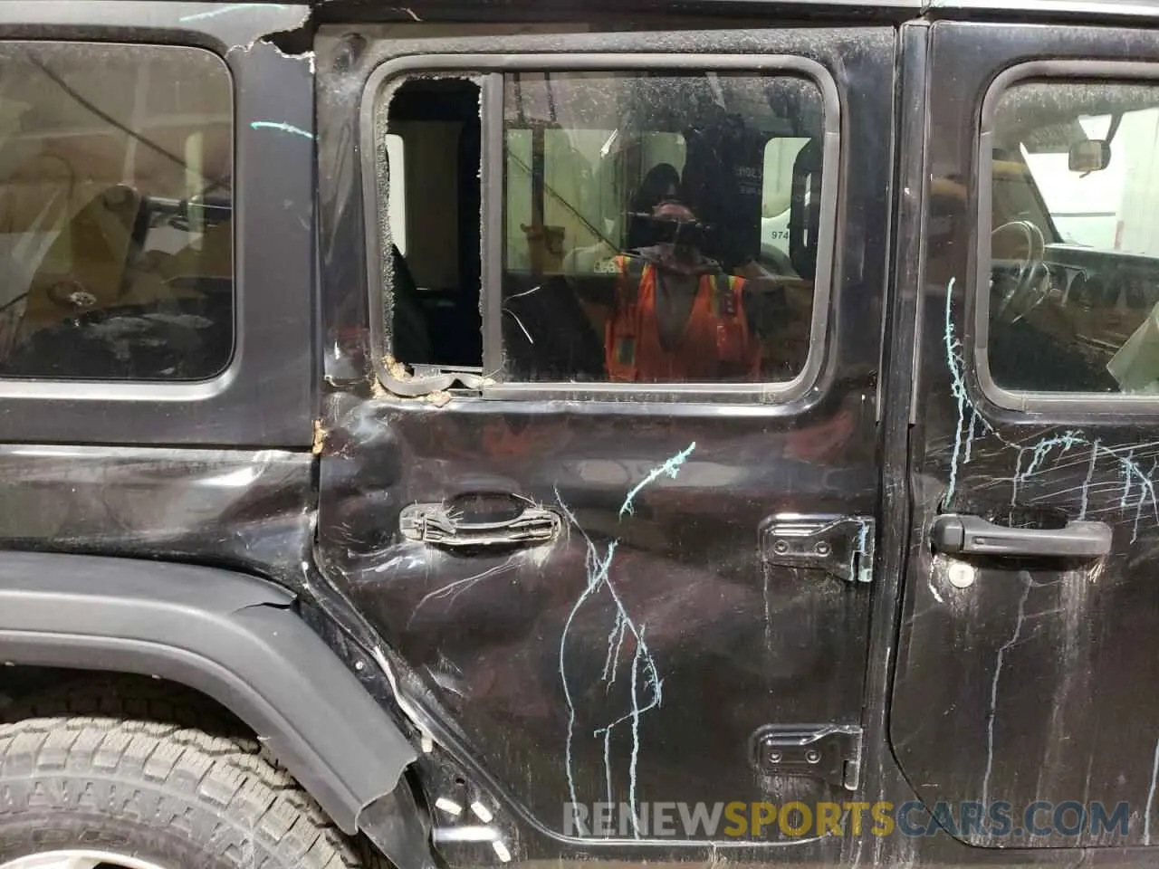 10 Photograph of a damaged car 1C4HJXDG3NW173936 JEEP WRANGLER 2022