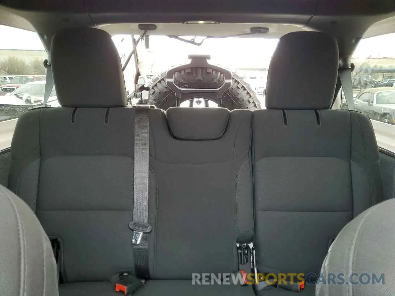10 Photograph of a damaged car 1C4HJXDG6NW133687 JEEP WRANGLER 2022
