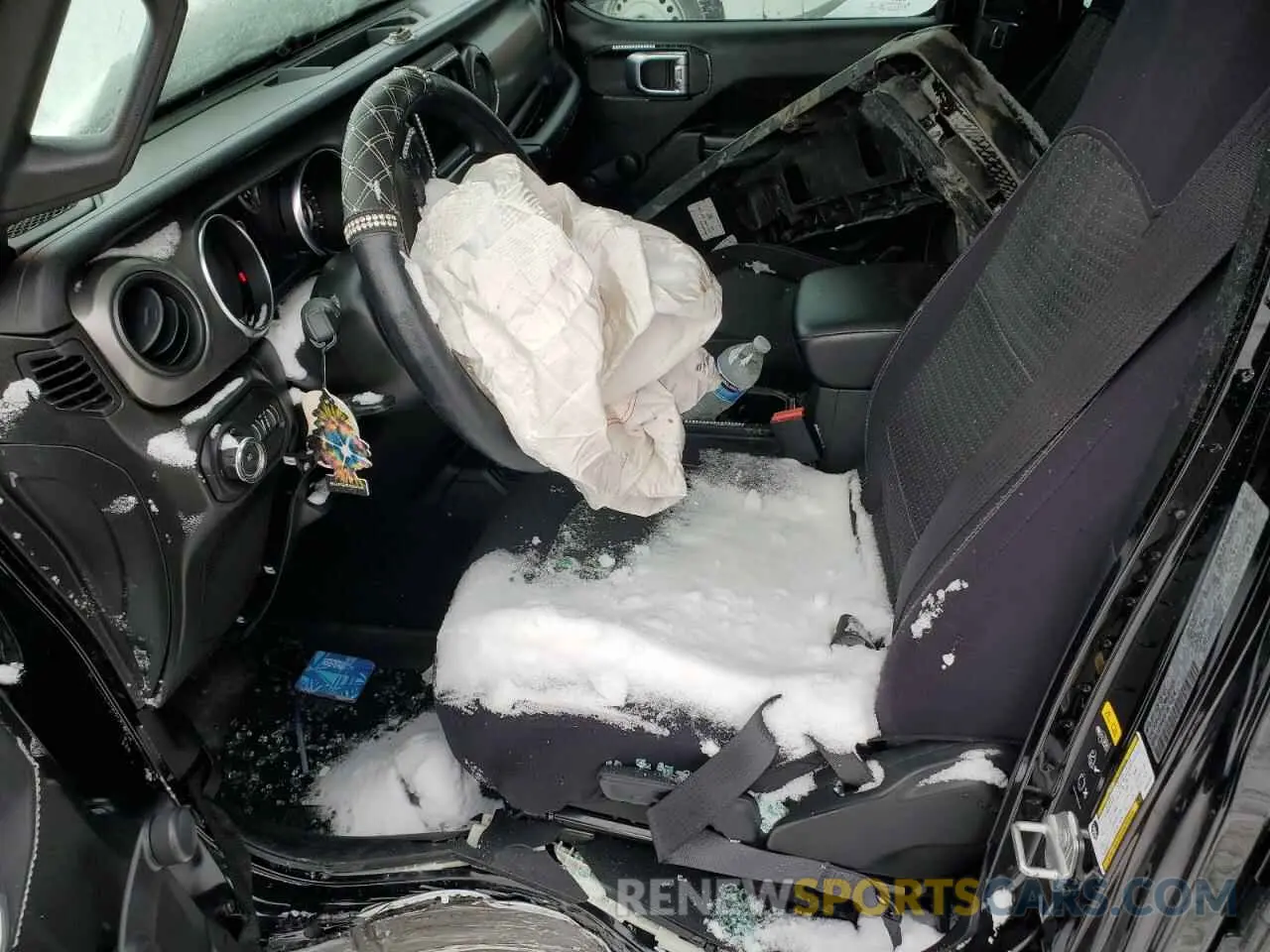 7 Photograph of a damaged car 1C4HJXDG7NW227321 JEEP WRANGLER 2022