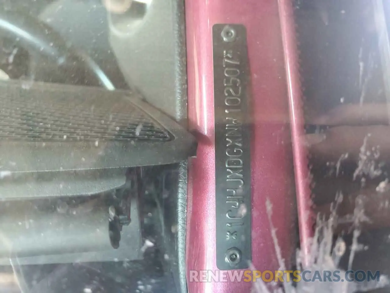 12 Photograph of a damaged car 1C4HJXDGXNW102507 JEEP WRANGLER 2022