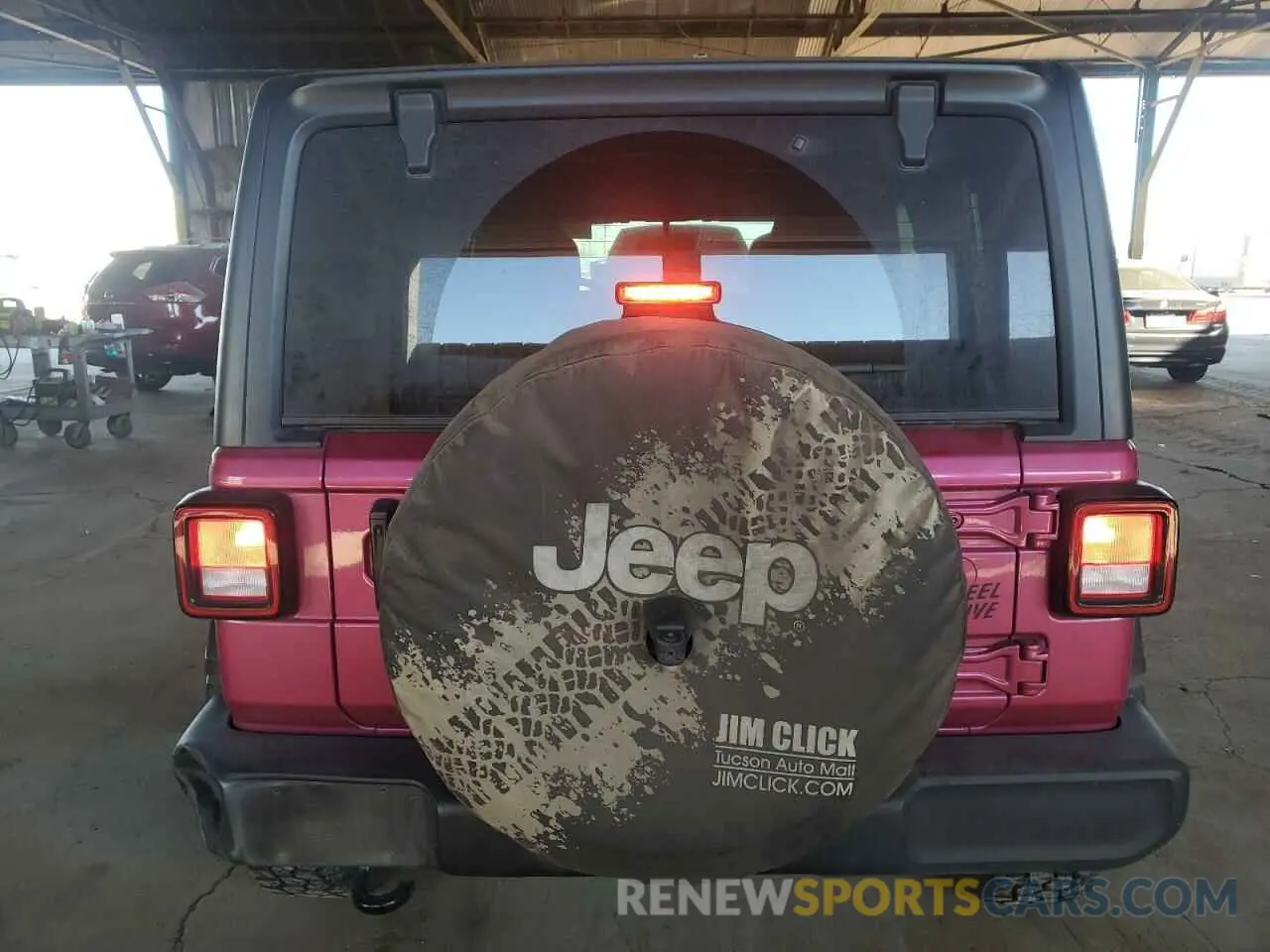 6 Photograph of a damaged car 1C4HJXDGXNW102507 JEEP WRANGLER 2022