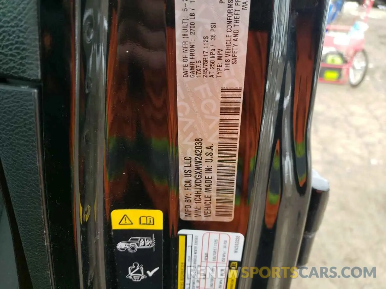 15 Photograph of a damaged car 1C4HJXDGXNW242038 JEEP WRANGLER 2022
