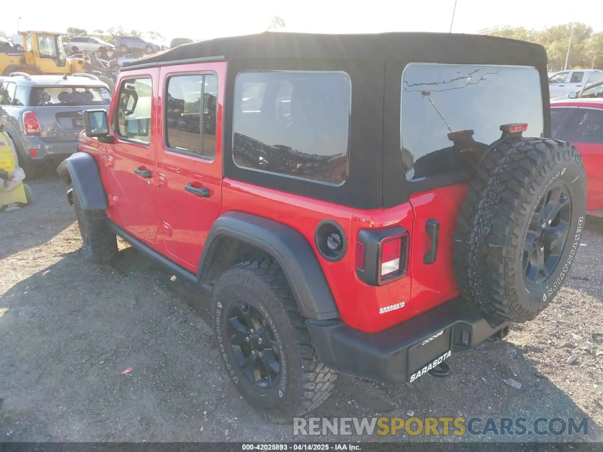 3 Photograph of a damaged car 1C4HJXDN3NW129708 JEEP WRANGLER 2022