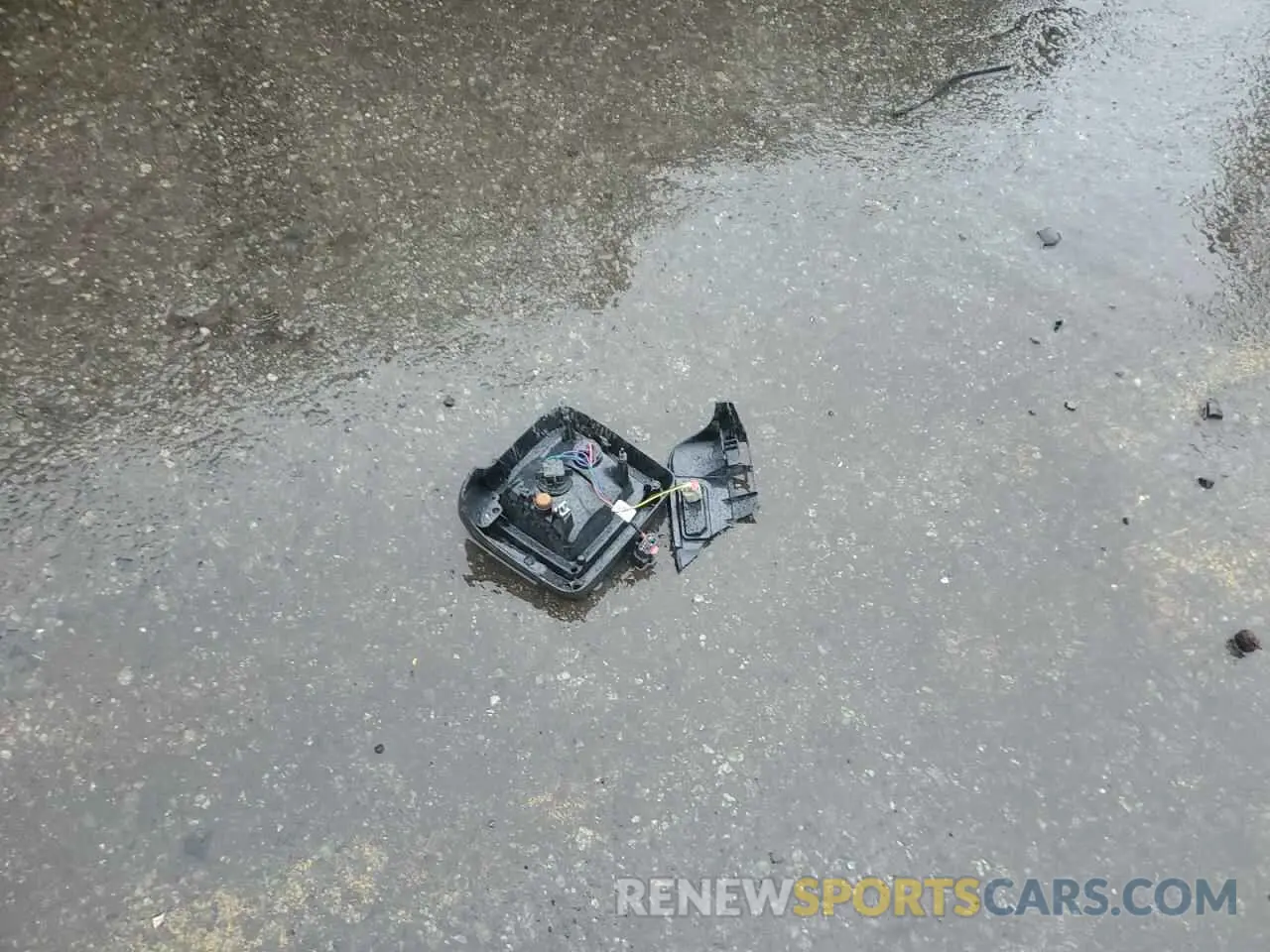 13 Photograph of a damaged car 1C4HJXEGXNW211886 JEEP WRANGLER 2022