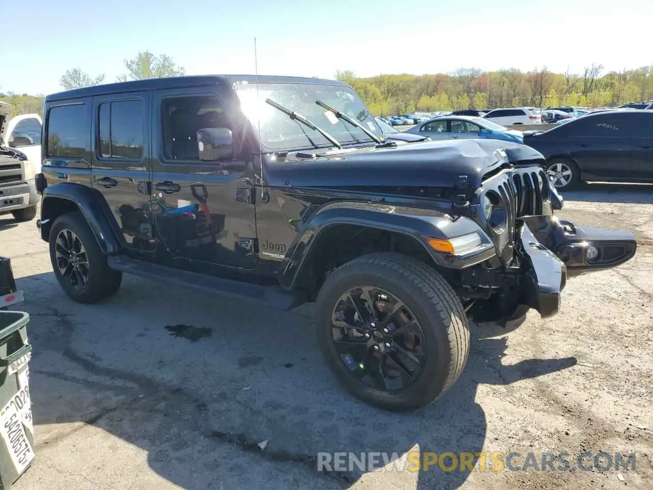 4 Photograph of a damaged car 1C4HJXEN2NW173682 JEEP WRANGLER 2022