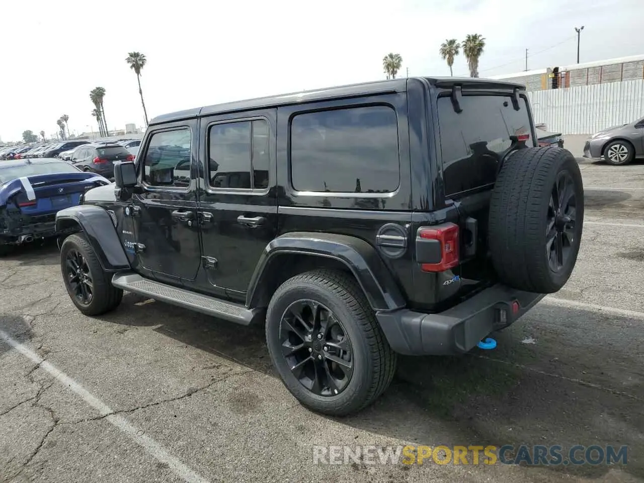 2 Photograph of a damaged car 1C4JJXP62NW170319 JEEP WRANGLER 2022