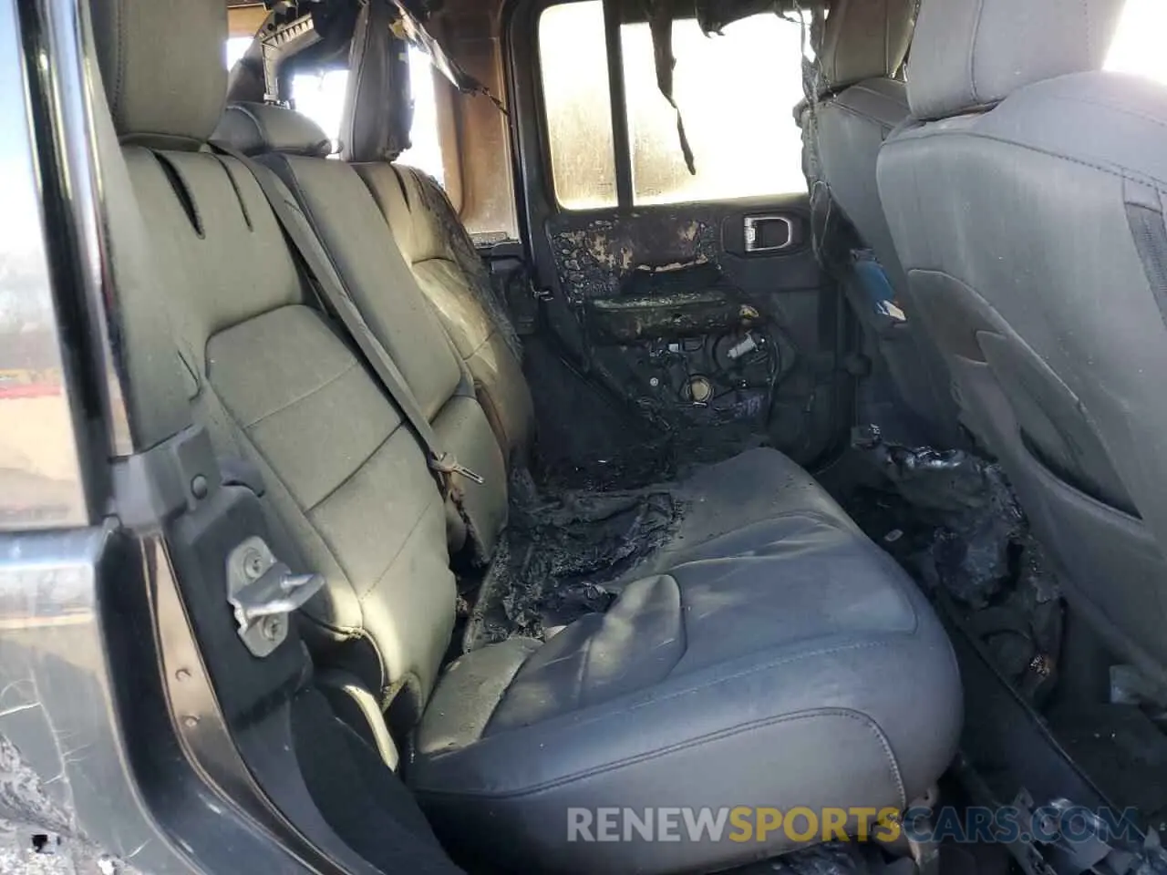11 Photograph of a damaged car 1C4JJXP62NW178128 JEEP WRANGLER 2022