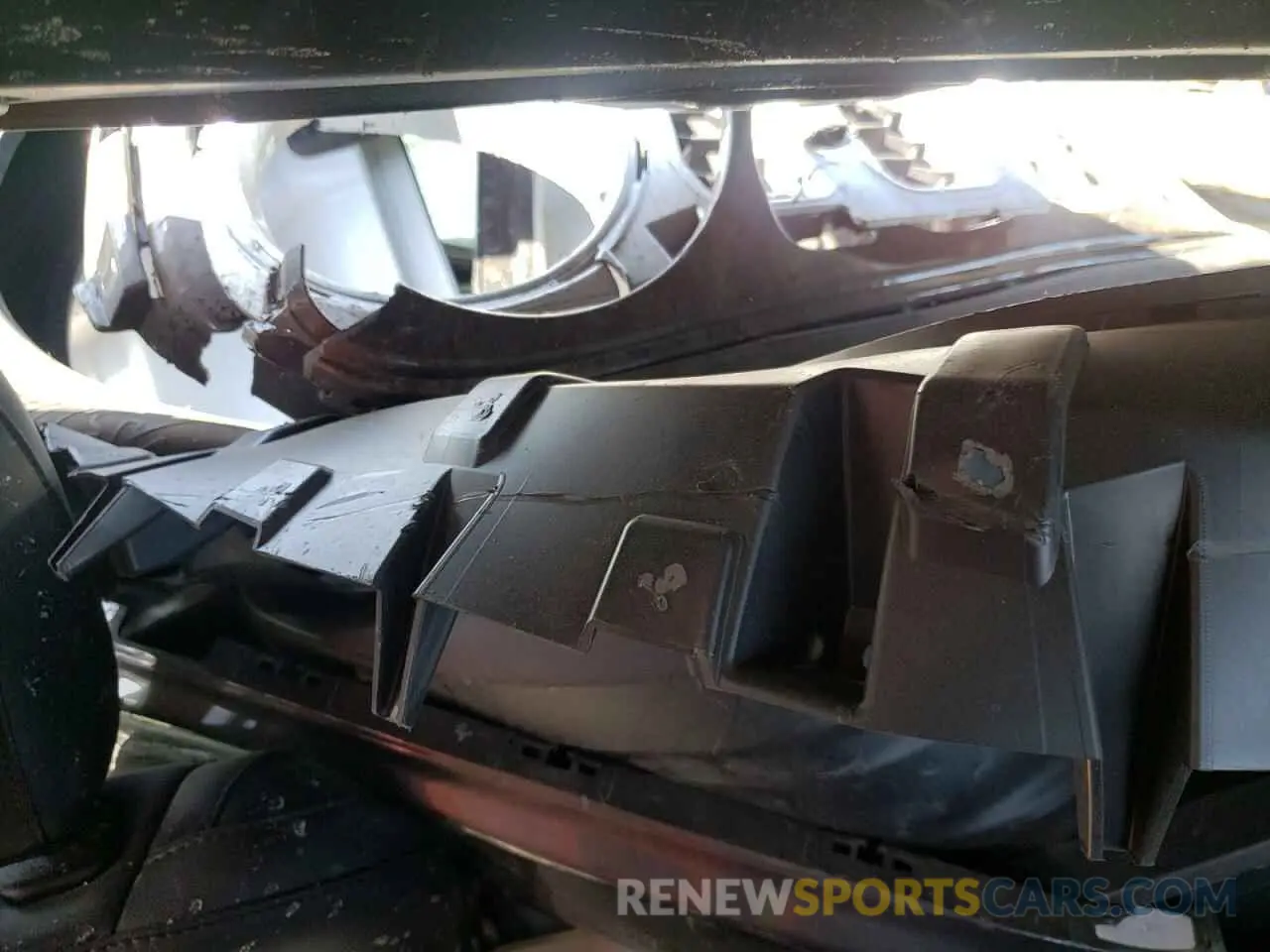 8 Photograph of a damaged car 1C4JJXP64NW213185 JEEP WRANGLER 2022