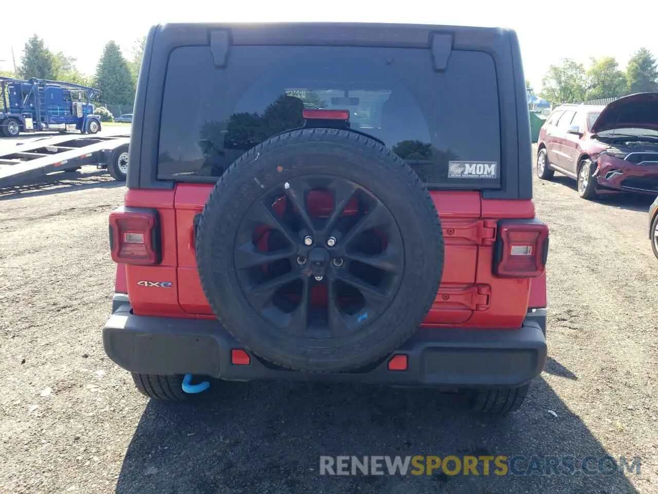 6 Photograph of a damaged car 1C4JJXP69NW275522 JEEP WRANGLER 2022