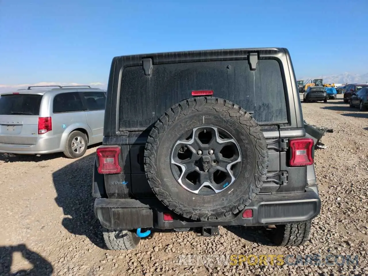 6 Photograph of a damaged car 1C4JJXR62NW169992 JEEP WRANGLER 2022