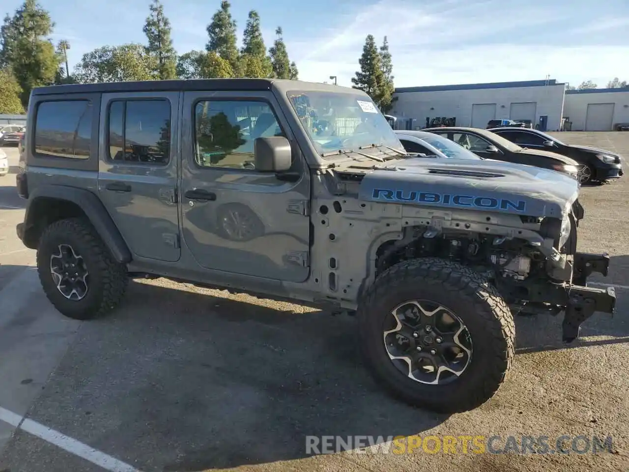 4 Photograph of a damaged car 1C4JJXR62NW172990 JEEP WRANGLER 2022