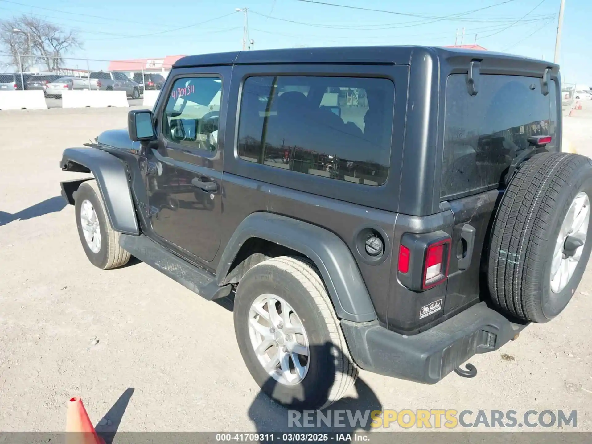 3 Photograph of a damaged car 1C4HJXAG8PW668480 JEEP WRANGLER 2023