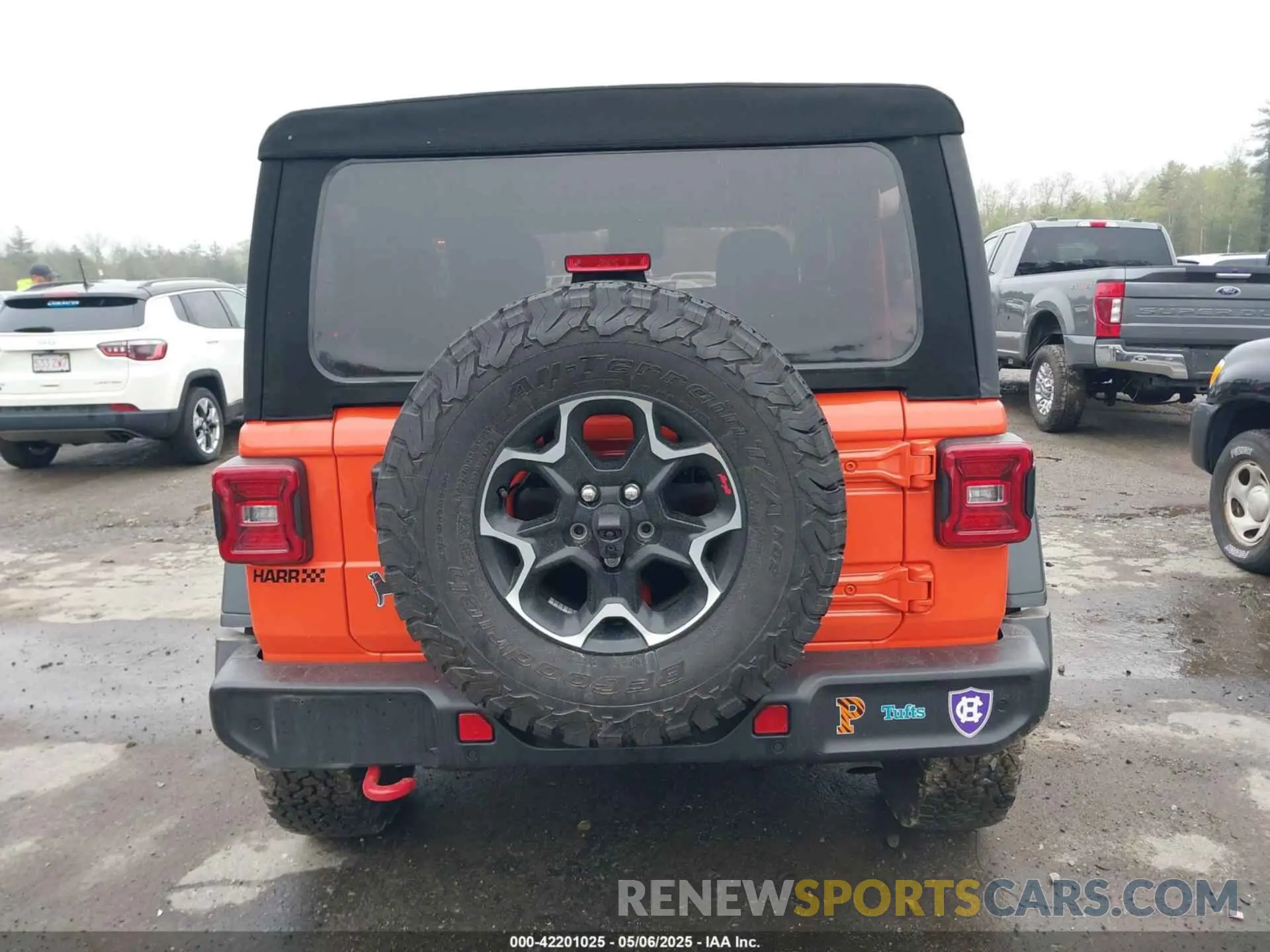 16 Photograph of a damaged car 1C4HJXCG4PW642018 JEEP WRANGLER 2023