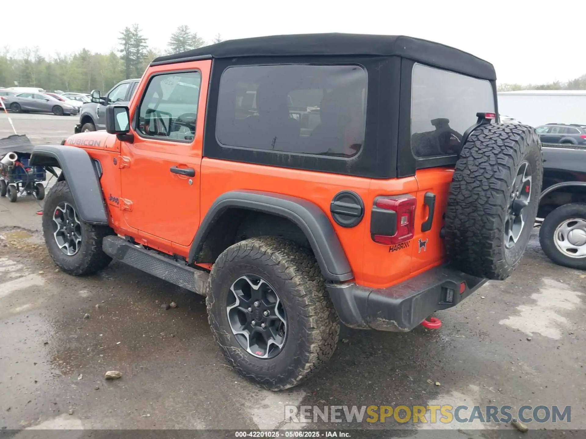 3 Photograph of a damaged car 1C4HJXCG4PW642018 JEEP WRANGLER 2023