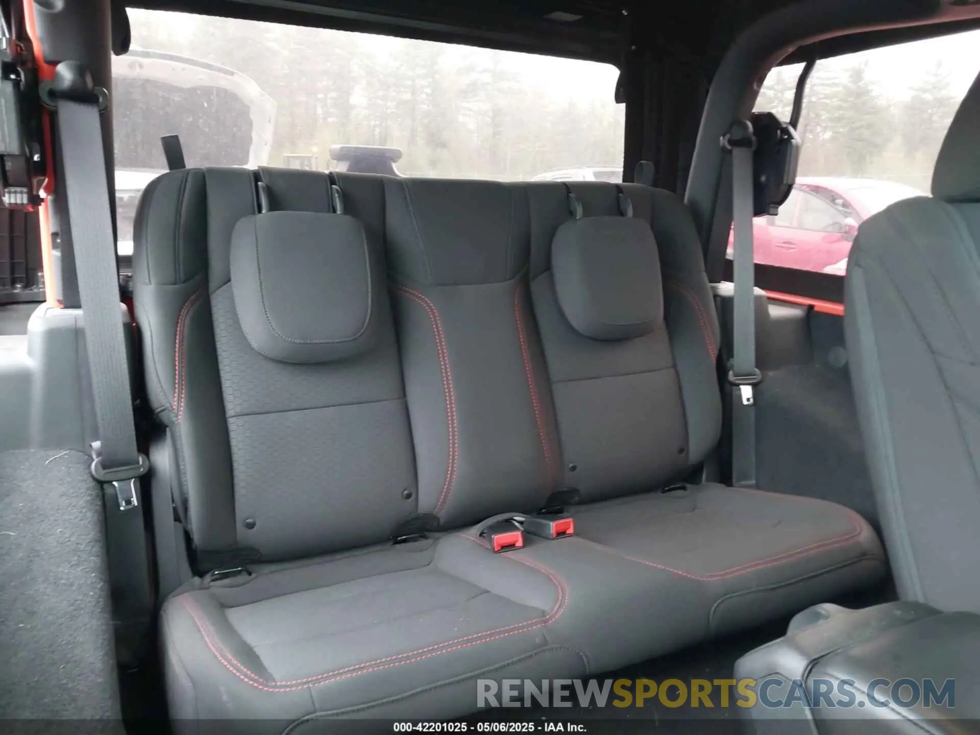 8 Photograph of a damaged car 1C4HJXCG4PW642018 JEEP WRANGLER 2023