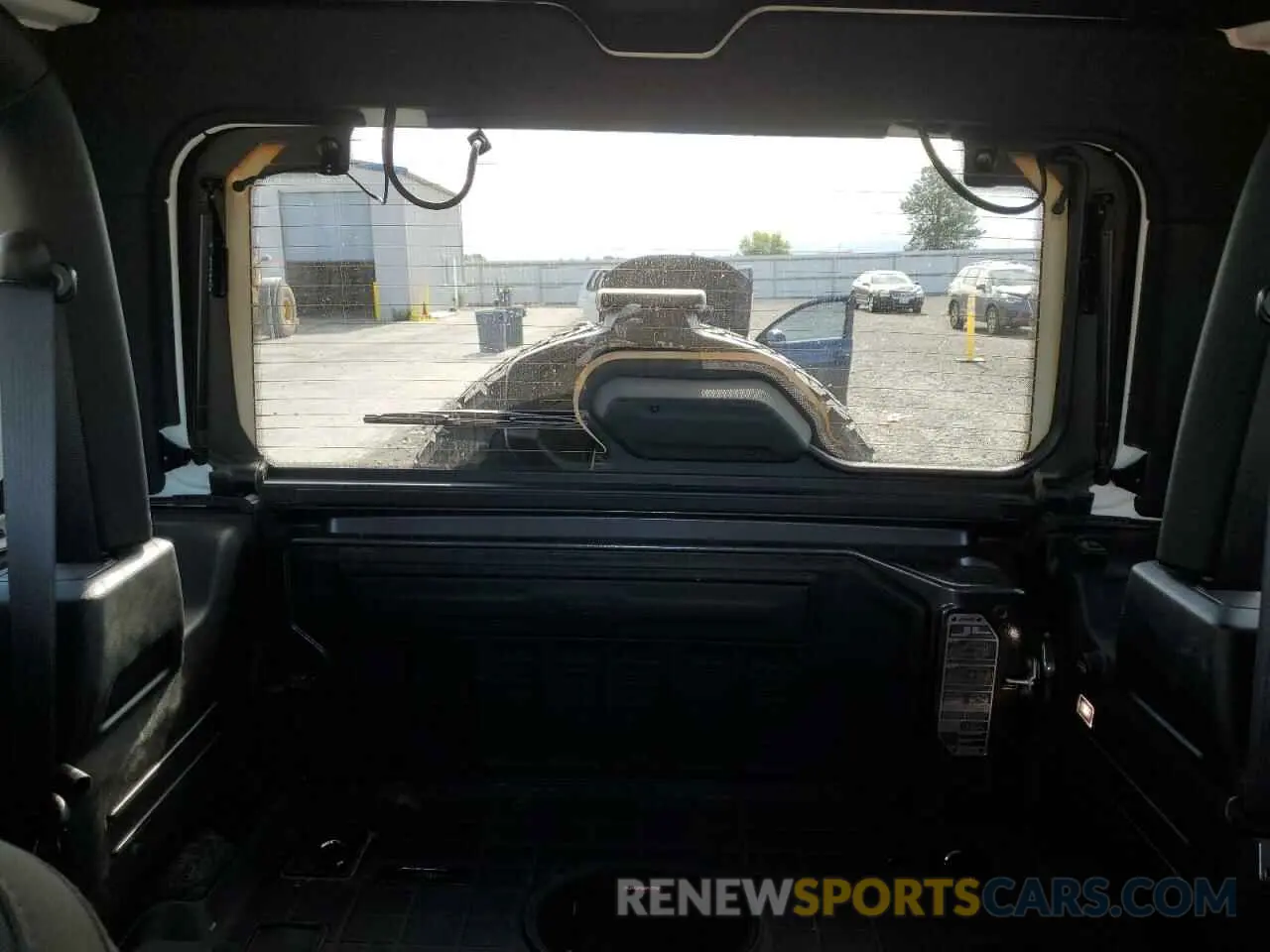 10 Photograph of a damaged car 1C4HJXCG5PW652704 JEEP WRANGLER 2023