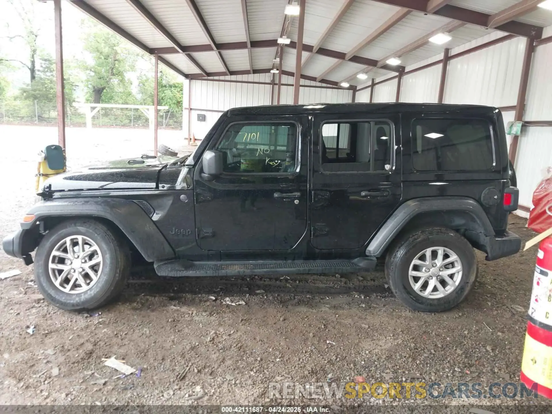 14 Photograph of a damaged car 1C4HJXDG0PW617101 JEEP WRANGLER 2023