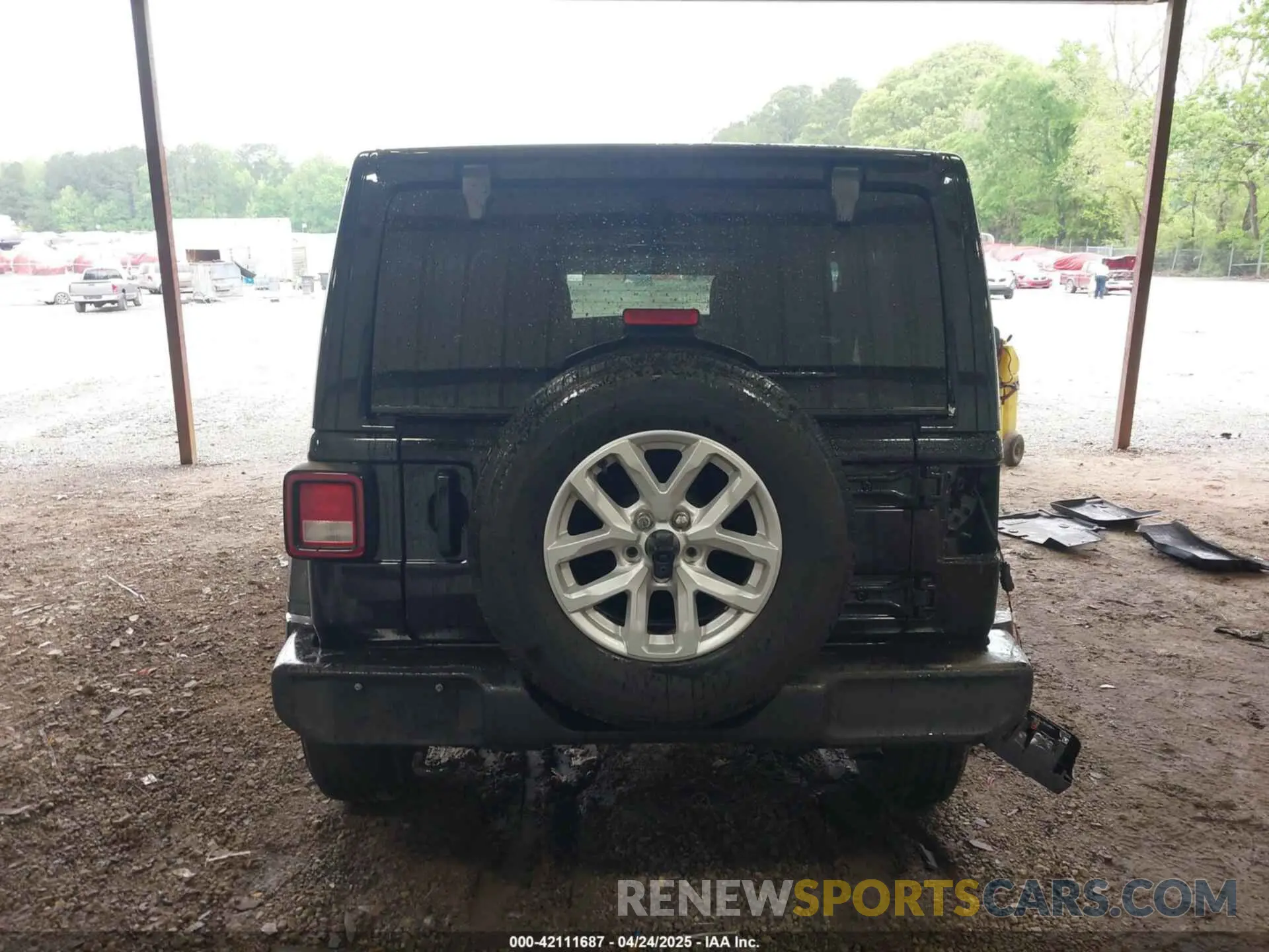 16 Photograph of a damaged car 1C4HJXDG0PW617101 JEEP WRANGLER 2023