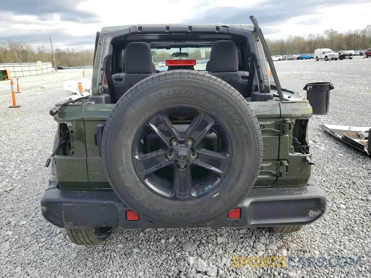 6 Photograph of a damaged car 1C4HJXDG0PW629815 JEEP WRANGLER 2023