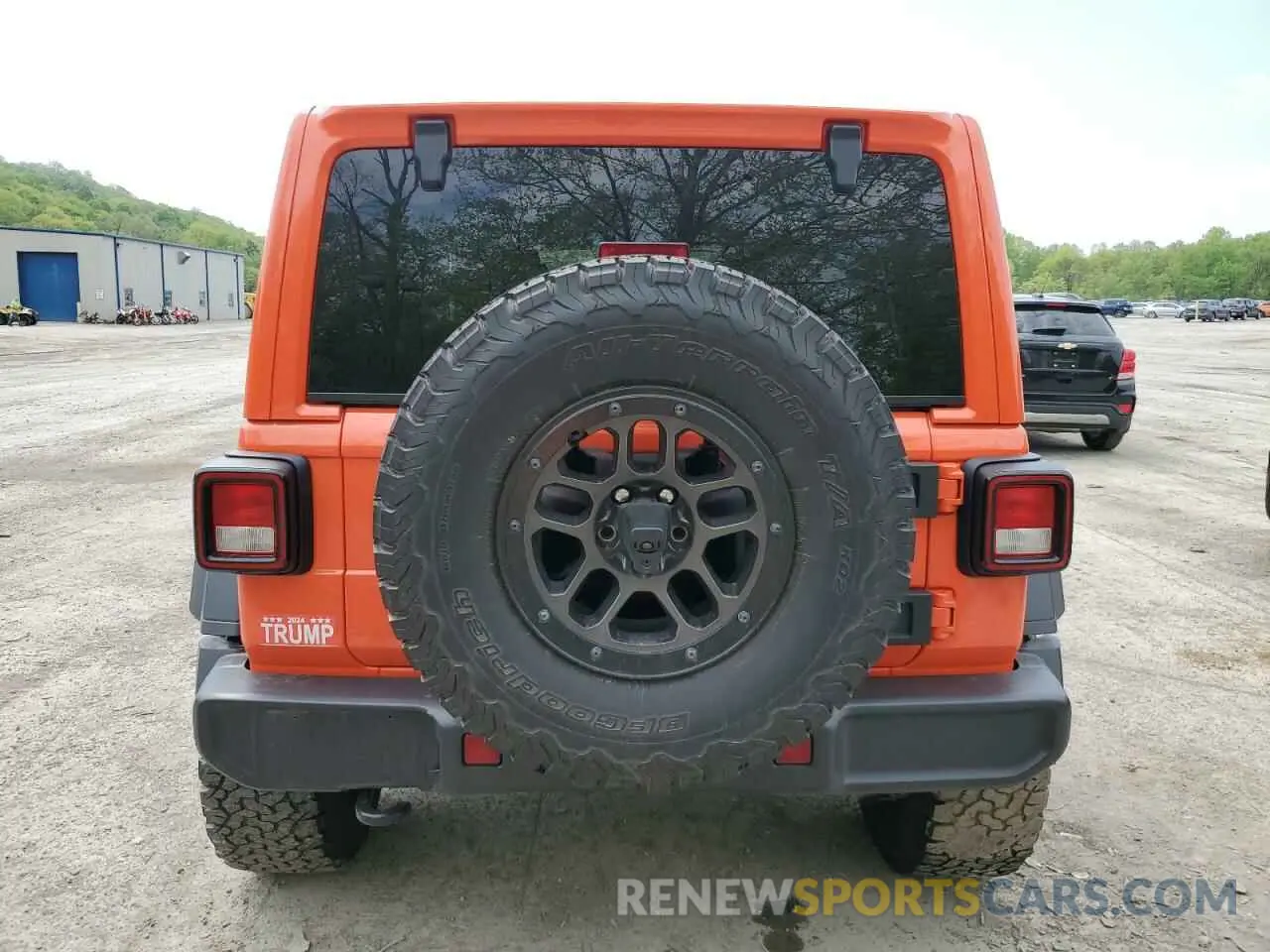 6 Photograph of a damaged car 1C4HJXDG0PW647103 JEEP WRANGLER 2023