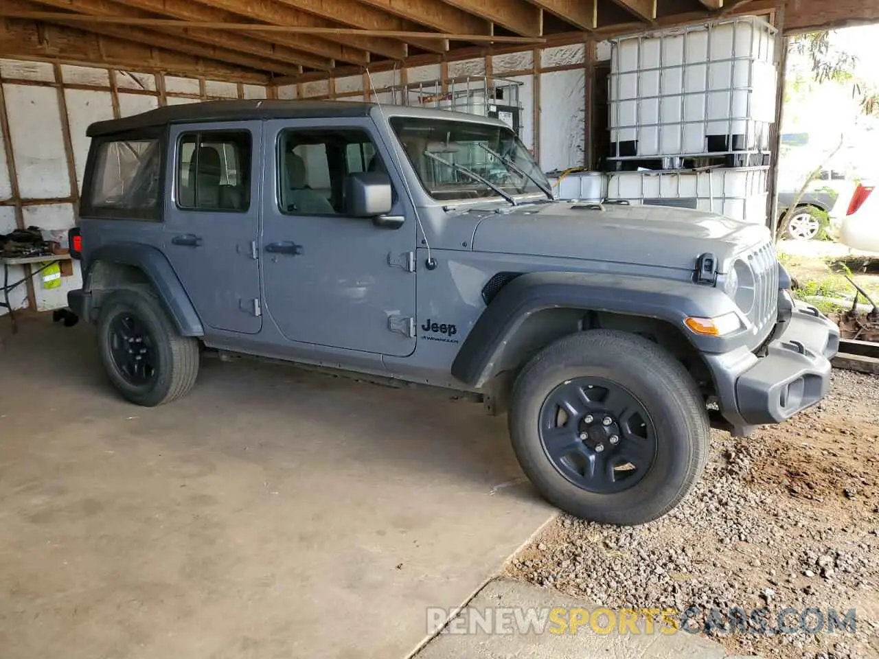 4 Photograph of a damaged car 1C4HJXDG0PW697757 JEEP WRANGLER 2023
