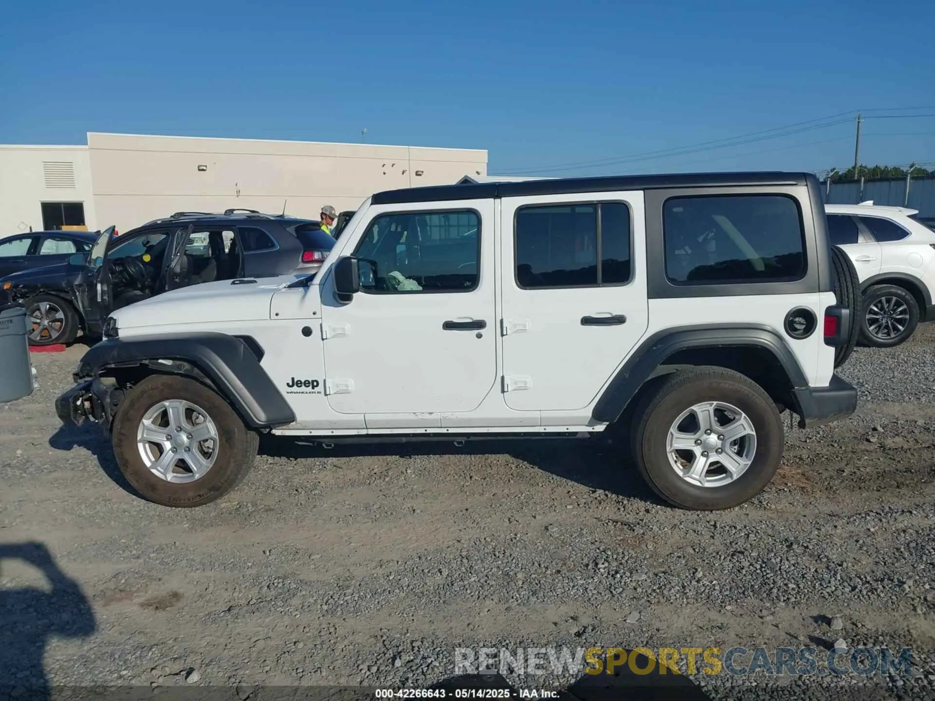 14 Photograph of a damaged car 1C4HJXDG1PW531053 JEEP WRANGLER 2023