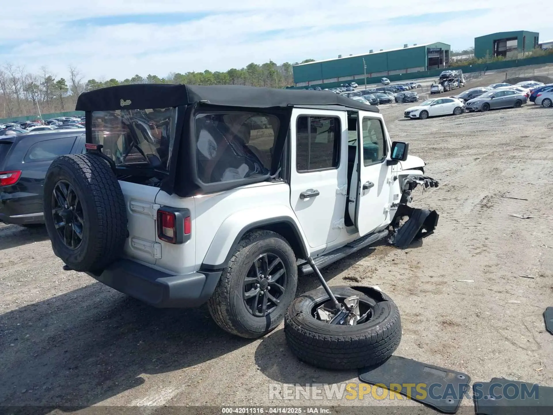 4 Photograph of a damaged car 1C4HJXDG1PW578230 JEEP WRANGLER 2023