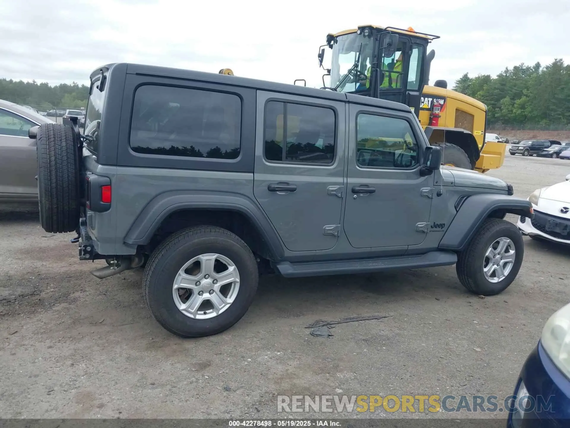 14 Photograph of a damaged car 1C4HJXDG2PW531904 JEEP WRANGLER 2023