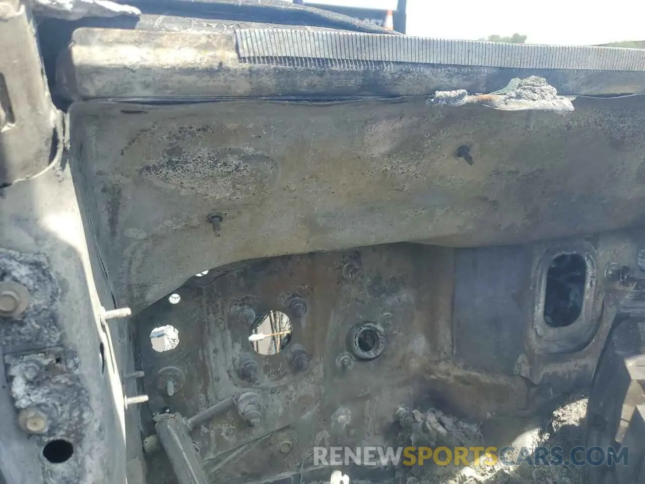 9 Photograph of a damaged car 1C4HJXDG2PW695394 JEEP WRANGLER 2023