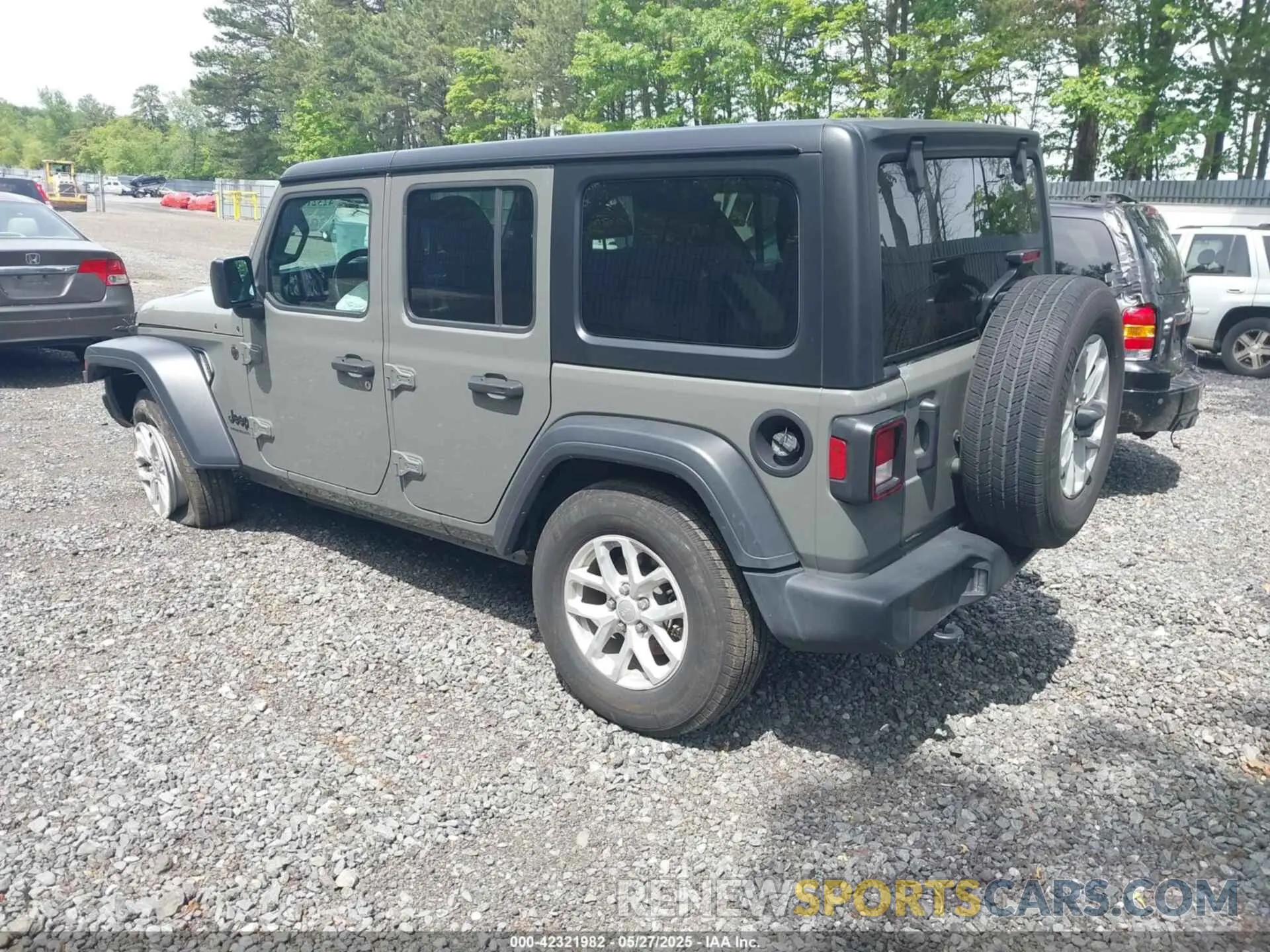 3 Photograph of a damaged car 1C4HJXDG3PW619148 JEEP WRANGLER 2023